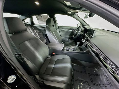 Used 2024 Honda Civic Sport image 11