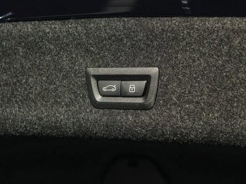 New 2026 BMW 330i xDrive Sedan w/ Premium Package image 9