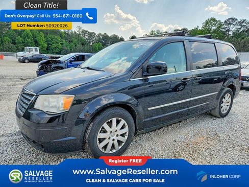 Used 2010 Chrysler Town & Country Touring Plus w/ Premium Group FWD image 1