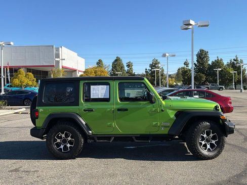 Used 2018 Jeep Wrangler Unlimited Sport image 3