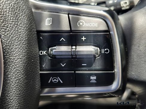 Certified 2022 Kia Sorento SX FWD image 29
