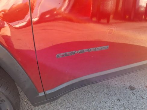 Used 2024 Jeep Compass Trailhawk image 8