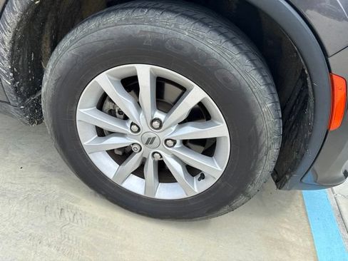 Used 2021 Dodge Durango SXT w/ 3rd Row Seating Group RWD image 4
