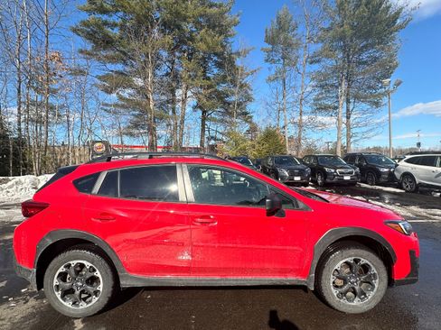Used 2022 Subaru Crosstrek 2.0i AWD/4WD image 4