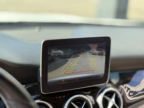 Used 2019 Mercedes-Benz CLA 250 image 24