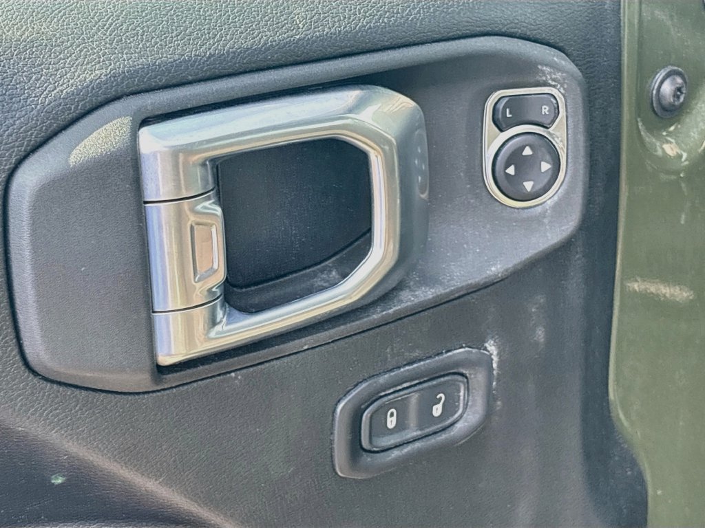 Certified 2022 Jeep Wrangler Unlimited Sport AWD/4WD image 18
