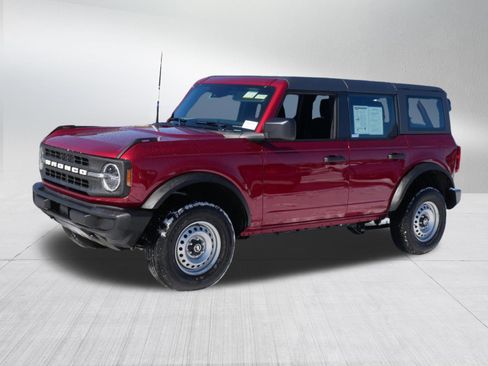 Used 2025 Ford Bronco 4-Door image 3