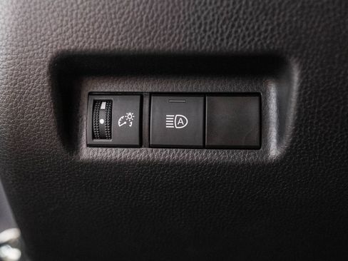 Used 2024 Toyota RAV4 XLE AWD/4WD image 22