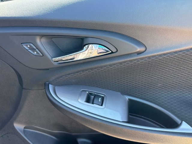 Used 2024 Chevrolet Malibu LT FWD image 19