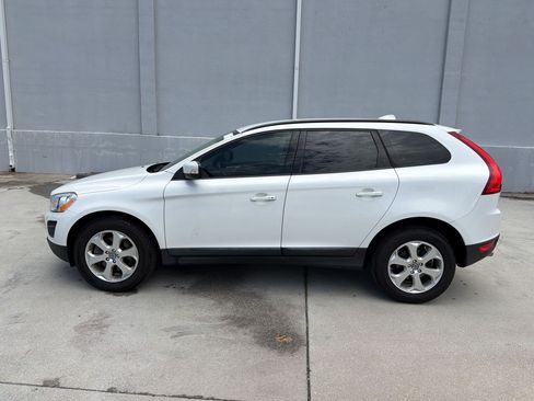 Used 2013 Volvo XC60 3.2 FWD image 2