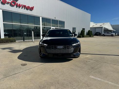 Used 2025 Audi A5 2.0T Prestige image 2