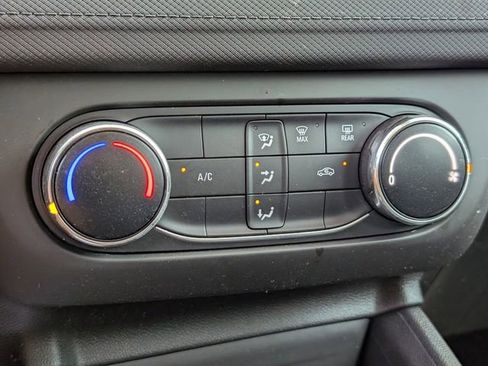Used 2024 Chevrolet TrailBlazer LS FWD image 17