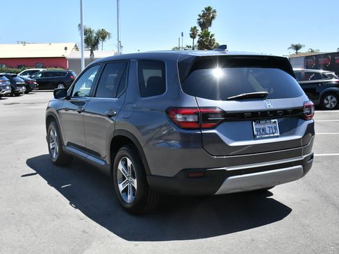 Used 2024 Honda Pilot EX-L image 6