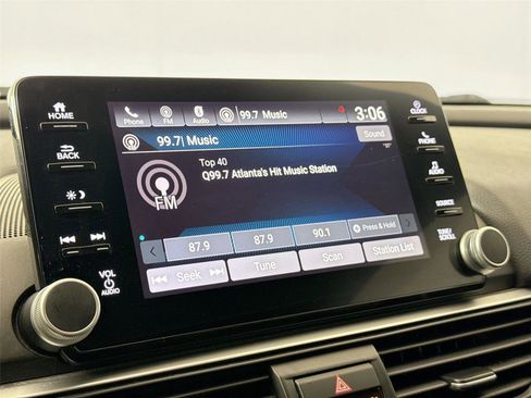 Used 2018 Honda Accord Sport image 21