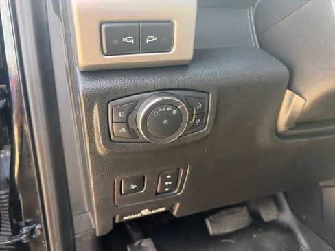 Used 2020 Ford F250 Platinum w/ FX4 Off-Road Package AWD/4WD image 15