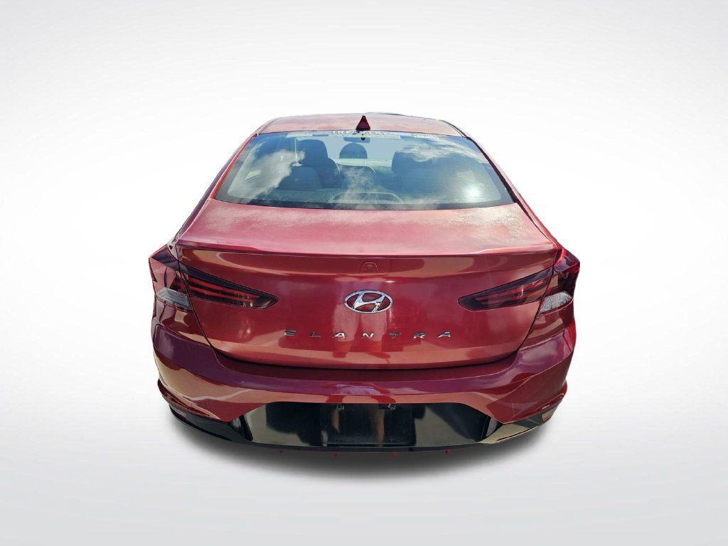 Used 2019 Hyundai Elantra SEL FWD image 17