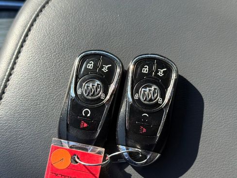 Used 2018 Buick Enclave Essence w/ Trailering Package image 31