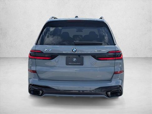 New 2026 BMW X7 xDrive40i image 7