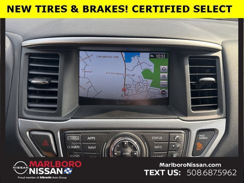 Certified 2018 Nissan Pathfinder SL image 29