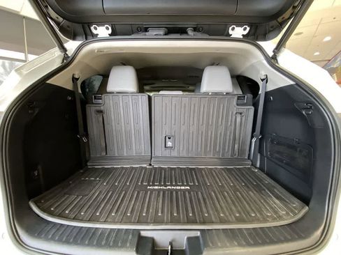 Used 2022 Toyota Highlander Bronze Edition AWD/4WD image 26