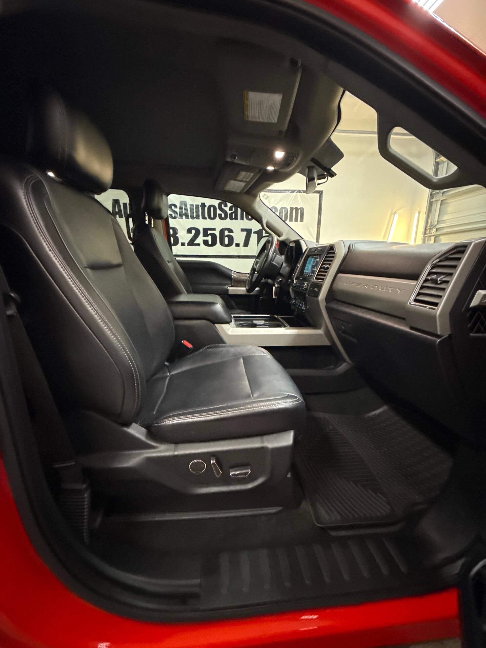 Used 2017 Ford F350 Lariat w/ Camper Package AWD/4WD image 2