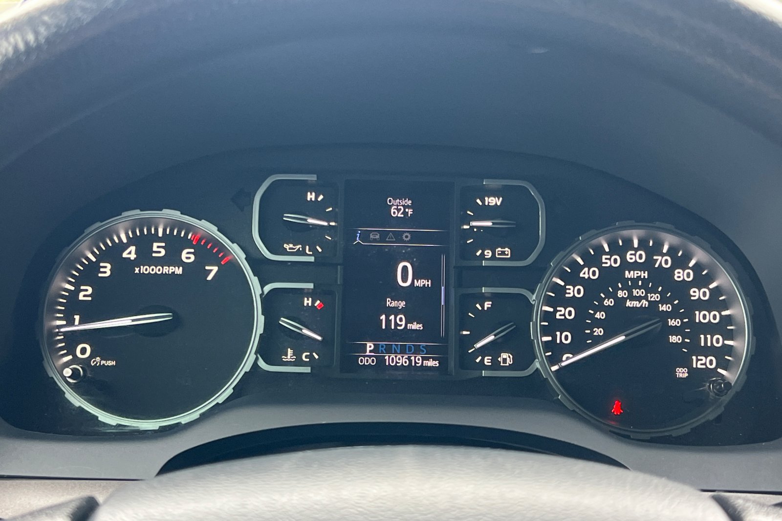 Certified 2019 Toyota Tundra SR5 w/ TRD Off Road Package AWD/4WD image 22