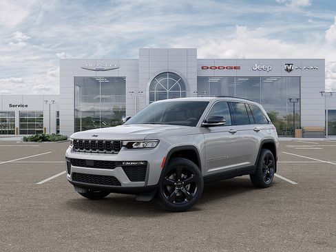 Used 2026 Jeep Grand Cherokee Limited w/ Limited Altitude Package AWD/4WD image 1