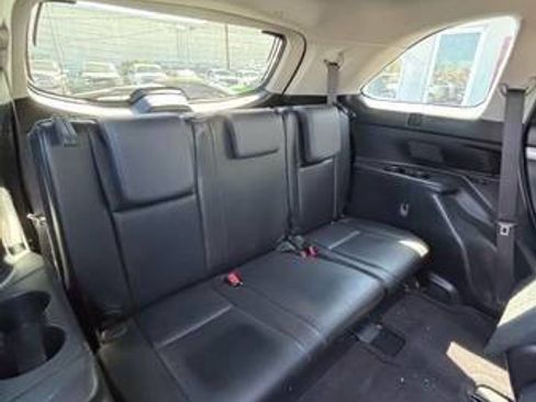 Used 2016 Toyota Highlander XLE image 13