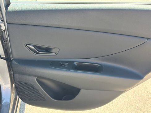 Certified 2025 Hyundai Elantra Sport FWD image 16