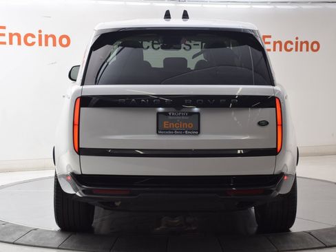Used 2023 Land Rover Range Rover SE image 5