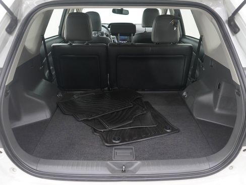 Used 2014 Toyota Prius V Five image 19