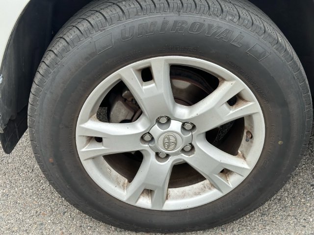 Used 2012 Toyota RAV4 4WD w/ Upgrade Value Pkg image 15
