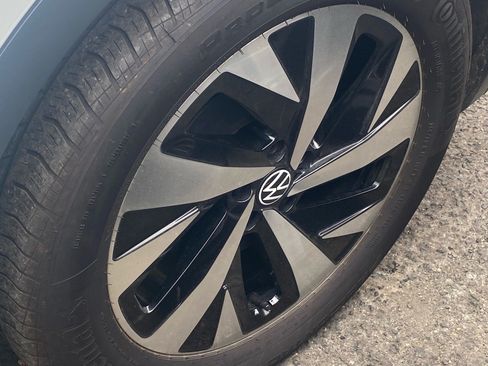 Certified 2023 Volkswagen ID.4 Pro RWD image 19