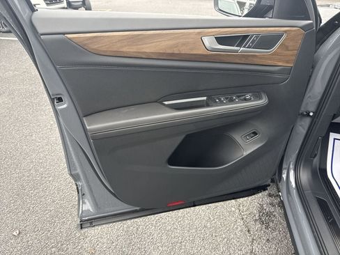 New 2026 Volkswagen Atlas SE image 22