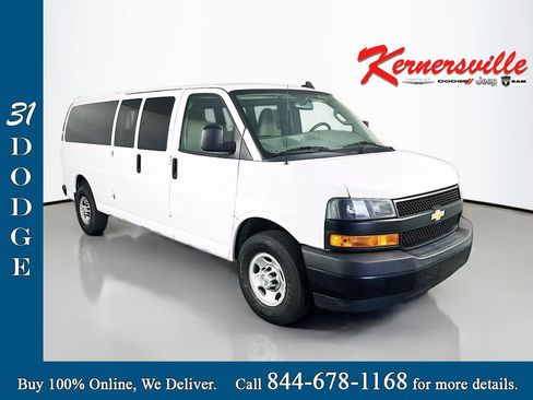 Used 2022 Chevrolet Express 3500 LS image 1