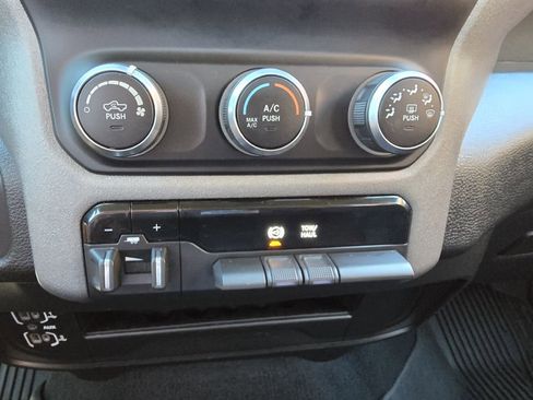 Used 2020 RAM 3500 Tradesman image 14