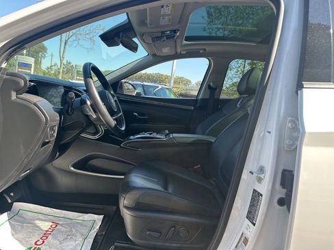 Certified 2022 Hyundai Tucson Limited w/ Cargo Package image 6