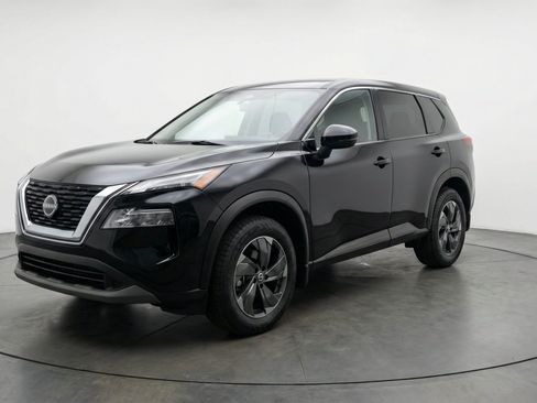 Used 2025 Nissan Rogue SV AWD/4WD image 3