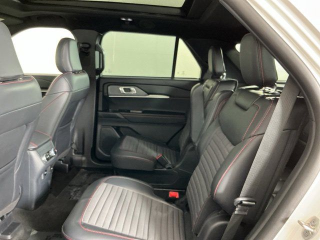 Used 2026 Ford Explorer ST-Line AWD/4WD image 30