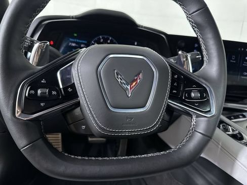 Used 2025 Chevrolet Corvette Stingray Preferred Cpe w/ Z51 Performance Package RWD image 11