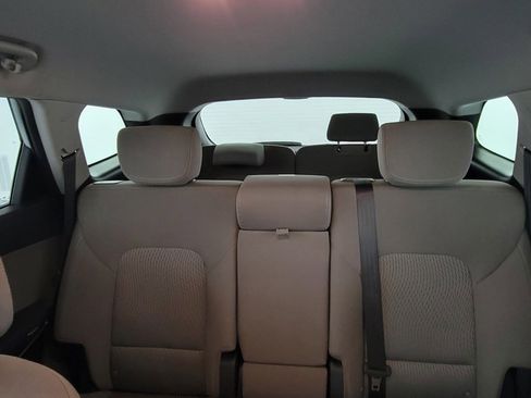 Used 2016 Hyundai Santa Fe SE FWD image 13