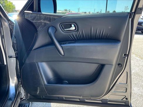 Used 2022 Nissan Armada Platinum w/ Captain's Chairs Package AWD/4WD image 23