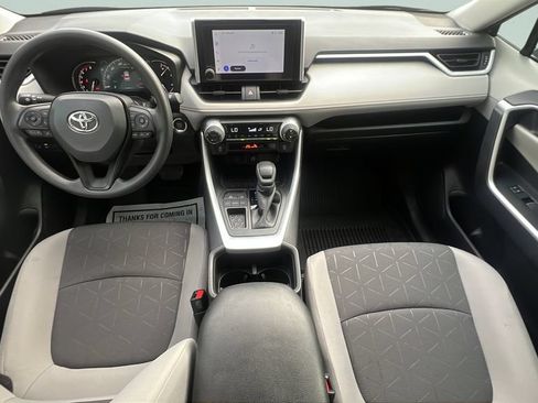 Used 2025 Toyota RAV4 XLE FWD image 11