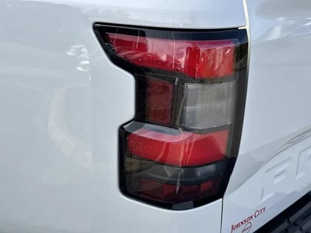 Certified 2025 Nissan Frontier SV w/ SV Convenience Package RWD image 11