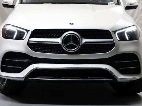 Used 2021 Mercedes-Benz GLE 450 4MATIC image 6