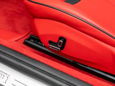 Certified 2024 Ferrari Roma image 18