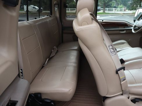 Used 2003 Ford F250 XL AWD/4WD image 21