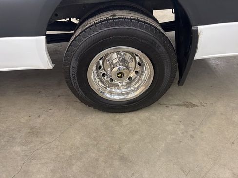 Used 2021 Mercedes-Benz Sprinter 3500 w/ Swivel Seat Package image 14