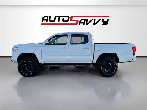 Used 2023 Toyota Tacoma SR image 4