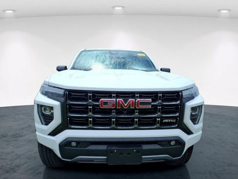 Used 2024 GMC Canyon AT4 w/ Technology Package AWD/4WD image 20